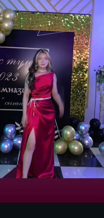 Классное платье на мероприятие