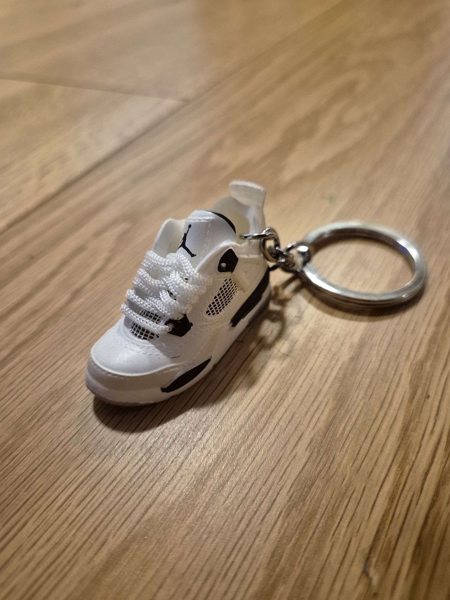 Air Jordan 4 ключодържател
