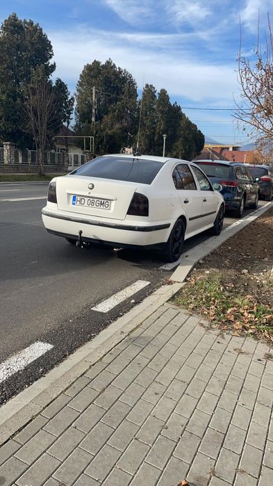Vând skoda octavia 1