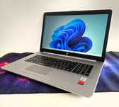 Laptop HP 470 G7 17,3" FullHD i5-10210U Radeon 530 Series 256 GB SSD