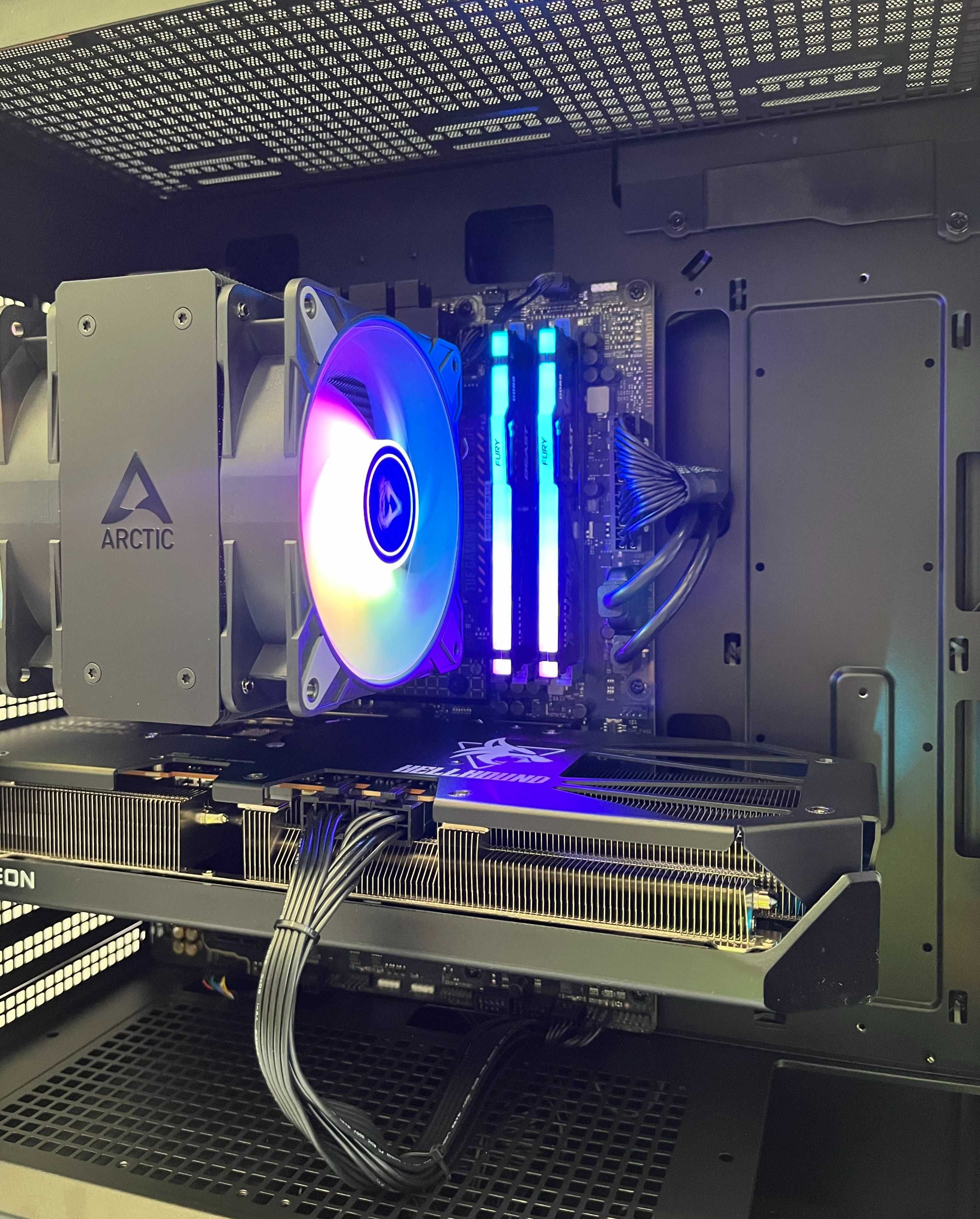 Геймърски компютър AMD Ryzen 7 9700X, RX 9070 XT 16GB, 32GB ram
