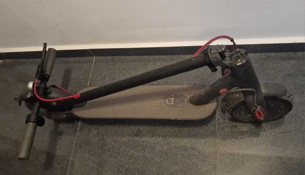 Trotineta electrica Xiaomi Mi originala, in stare buna