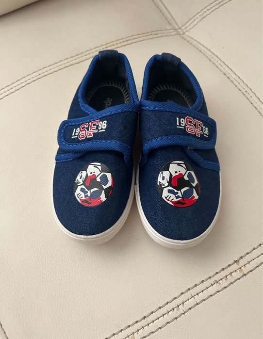 Tenesi baietel- marimea 22-NOI