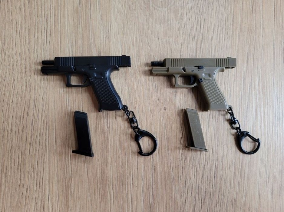 Breloc chei pistol glock 17, 19X, 45