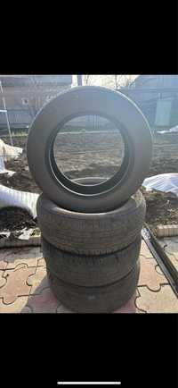 Продам резину Kumho 225/60/17