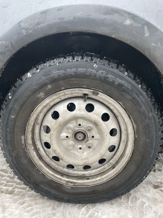 Продам комплект дисков с резиной