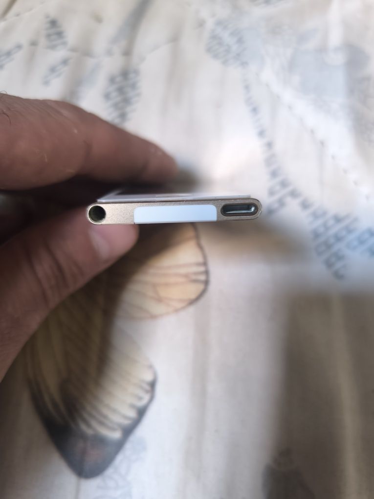 Продам Mp3 Apple iPod nano 7-го поколения.