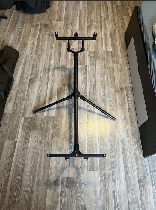 Rod pod fox 3 sau 2 posturi si senzori cu statie korum