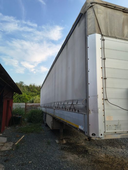 Vând semiremorca Schmitz