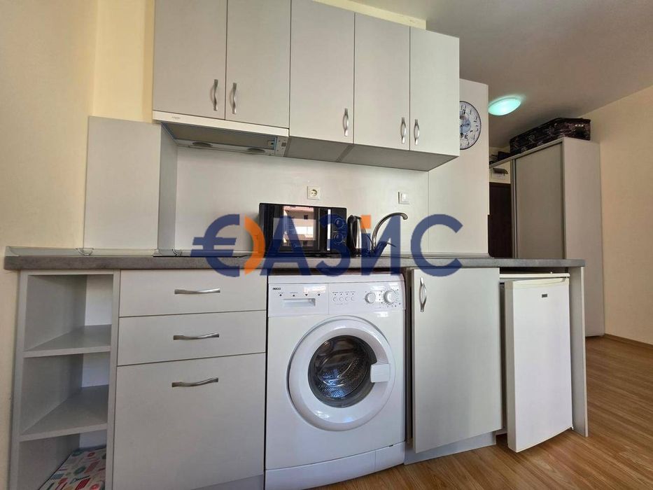 Продава се Едностаен апартамент в Несебър - 33 кв.м за 1513 €/кв.м - Снимка #4
