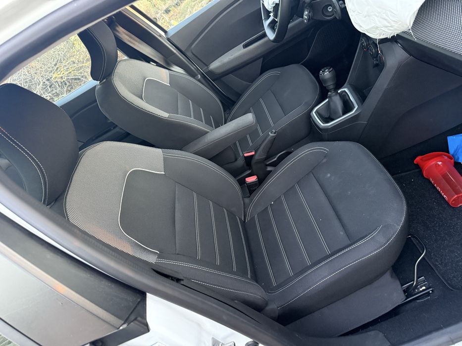 Vand Dacia Sandero 3/ avariat 2024 1.0 tce 14.000 km