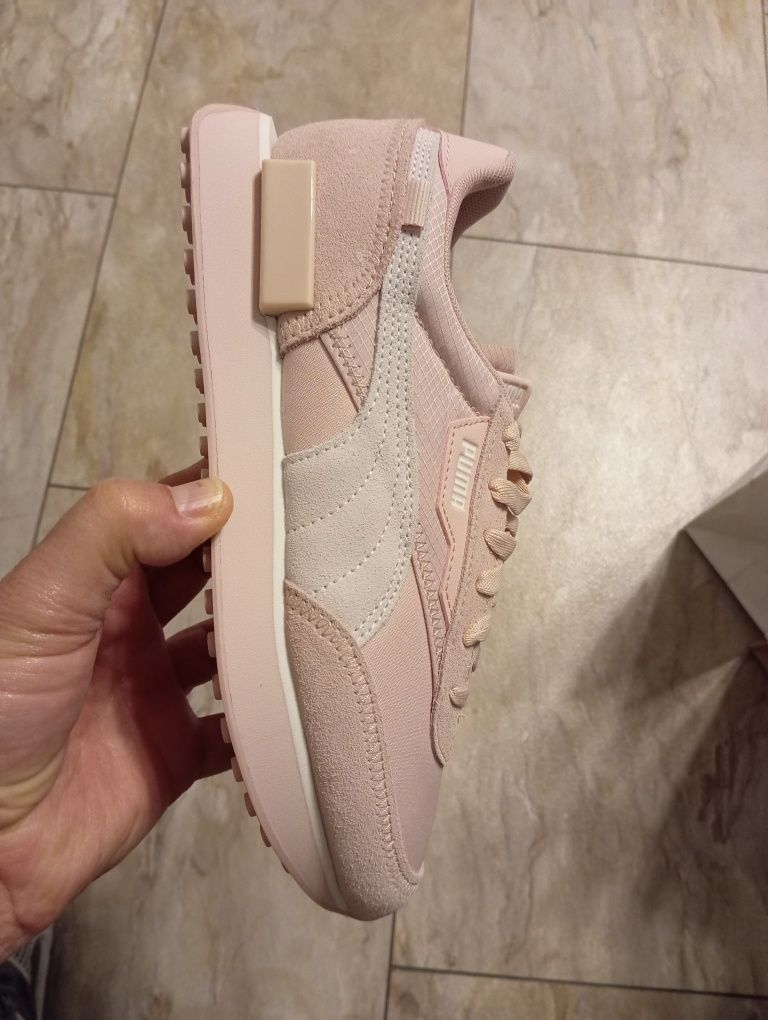 Vând adidași Puma ,100% originali,40