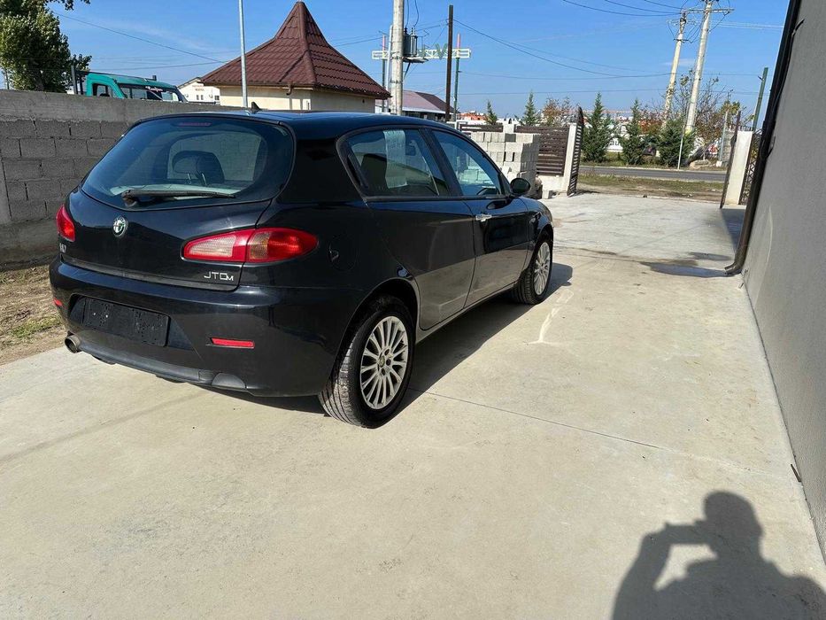 ALFA Romeo 147 2007 1.9jTDM 120 CP E4 AC/clima, recent adusa Germania