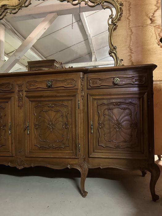 Servantă cu oglindă din lemn de nuc