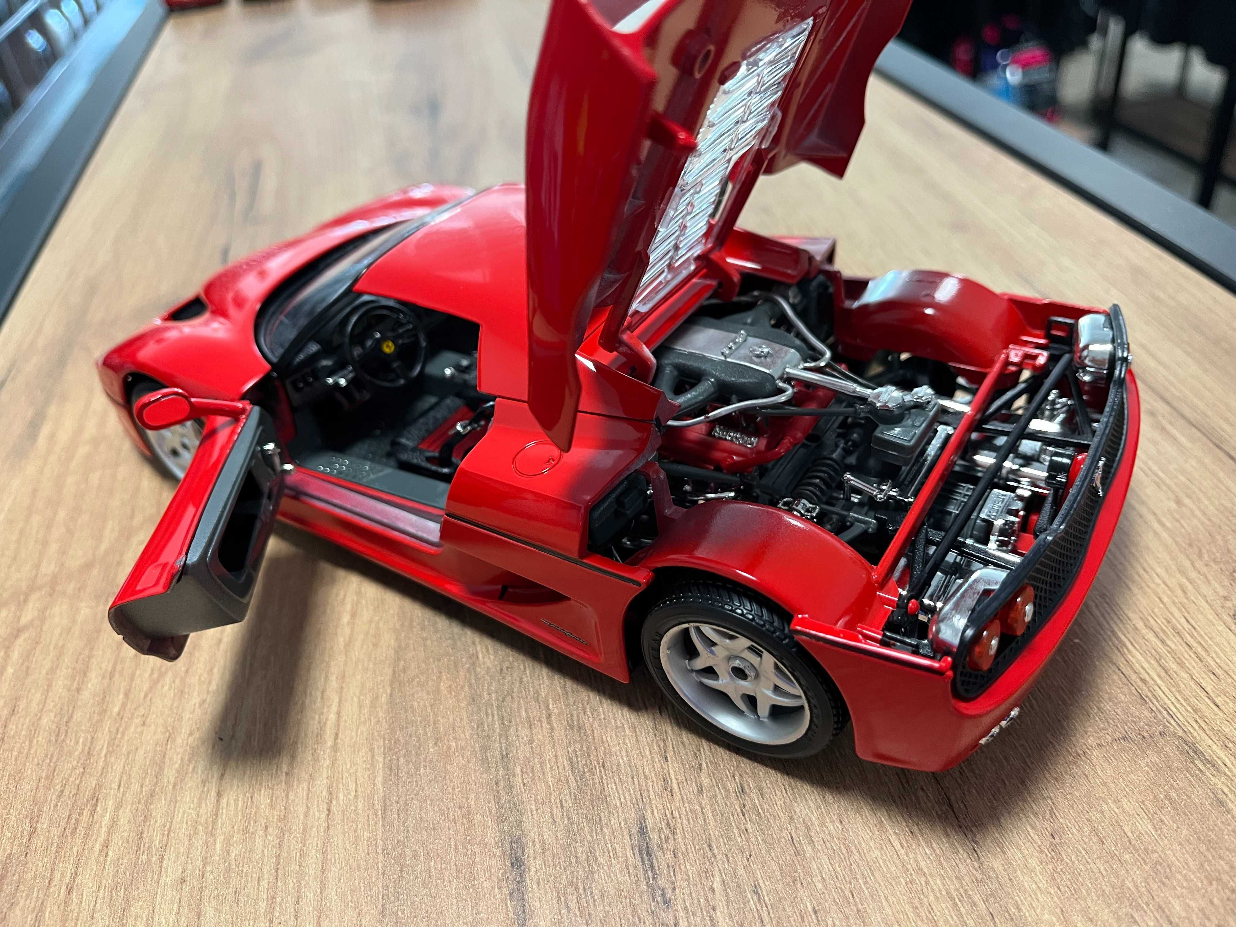 Рядък модел  метална колекционерска количка FERRARI F50  1:18 мащаб