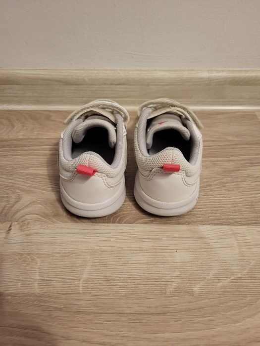 Adidasi copii nr 26