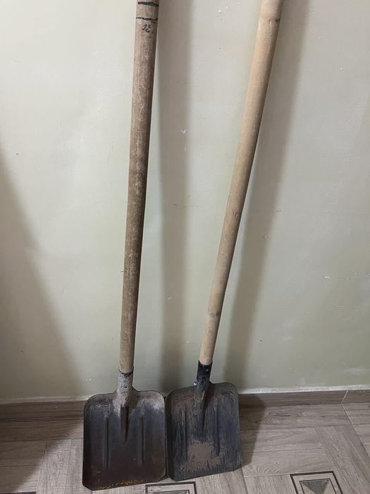 Продам лопаты совковые бу