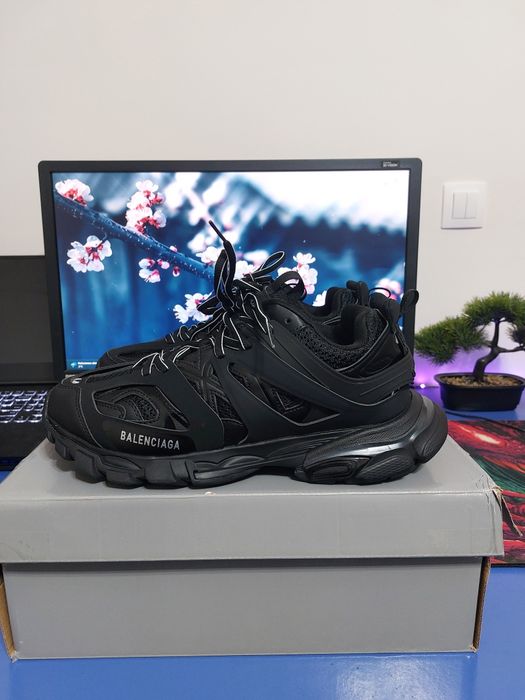 Balenciaga Track