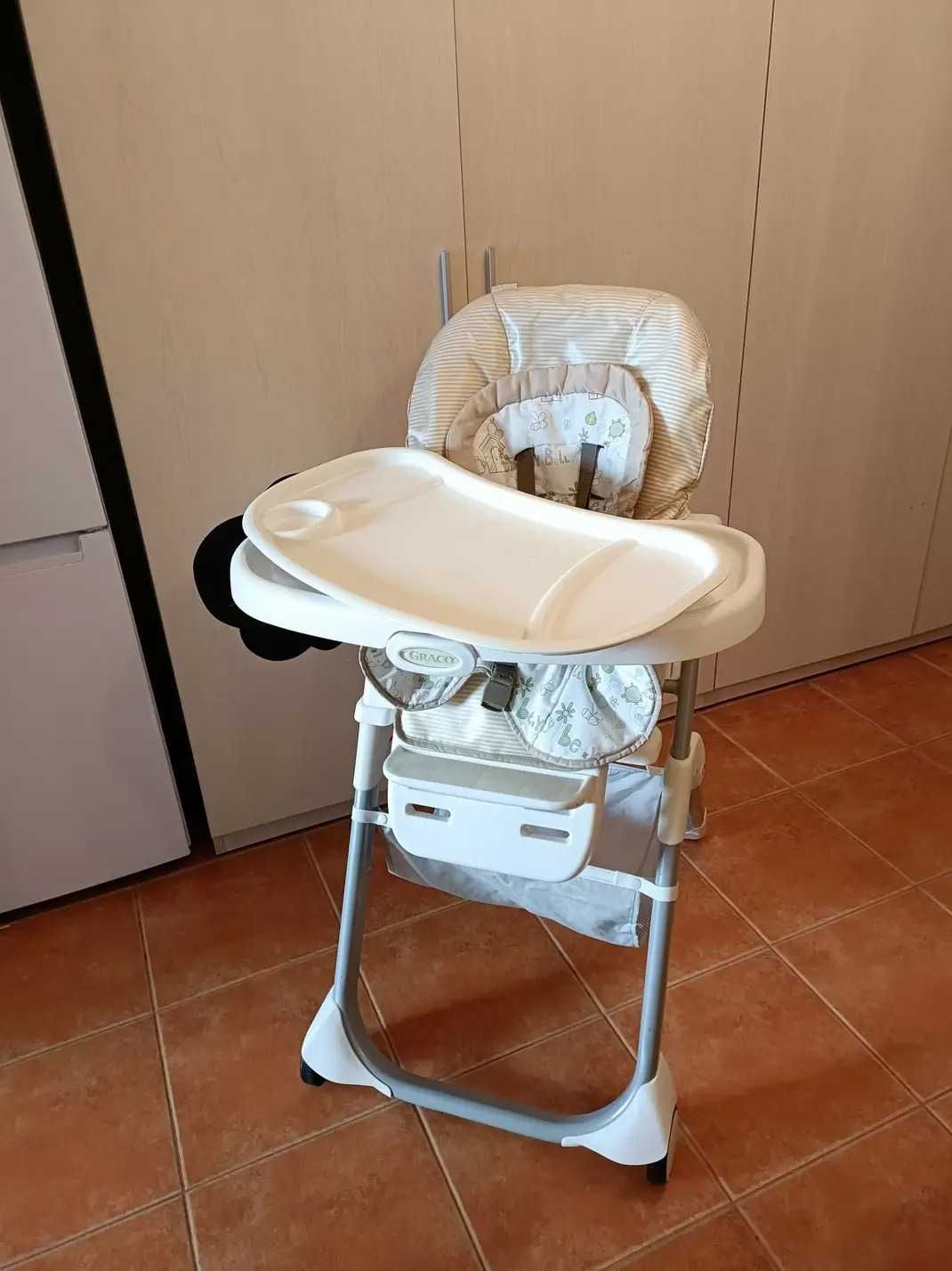 Scaun, masa bebeluș