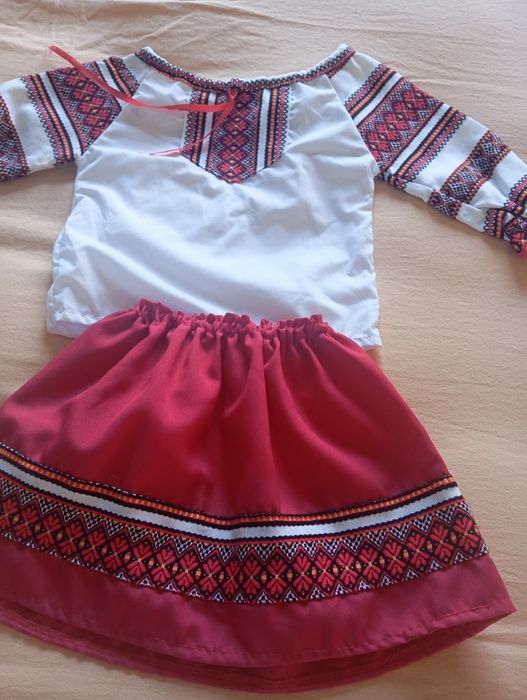 Ie fetiță cochetă