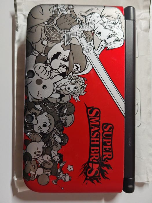 Nintendo 3ds Xl ediția Mario Smash Bros la cutie