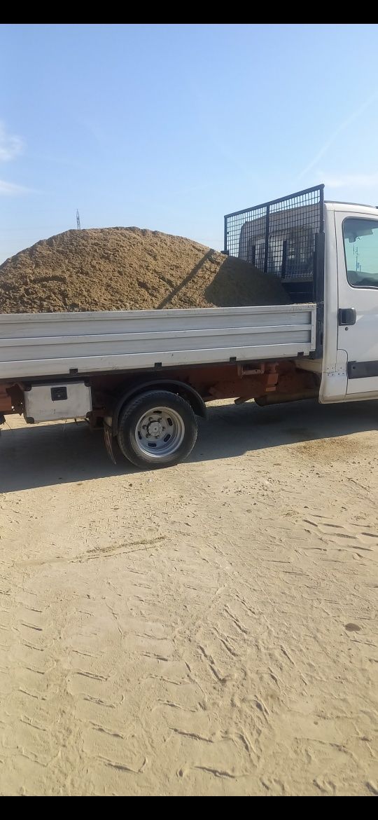 Piatră concasată criblură curată diferite mărimi Nisip balastru Pământ
