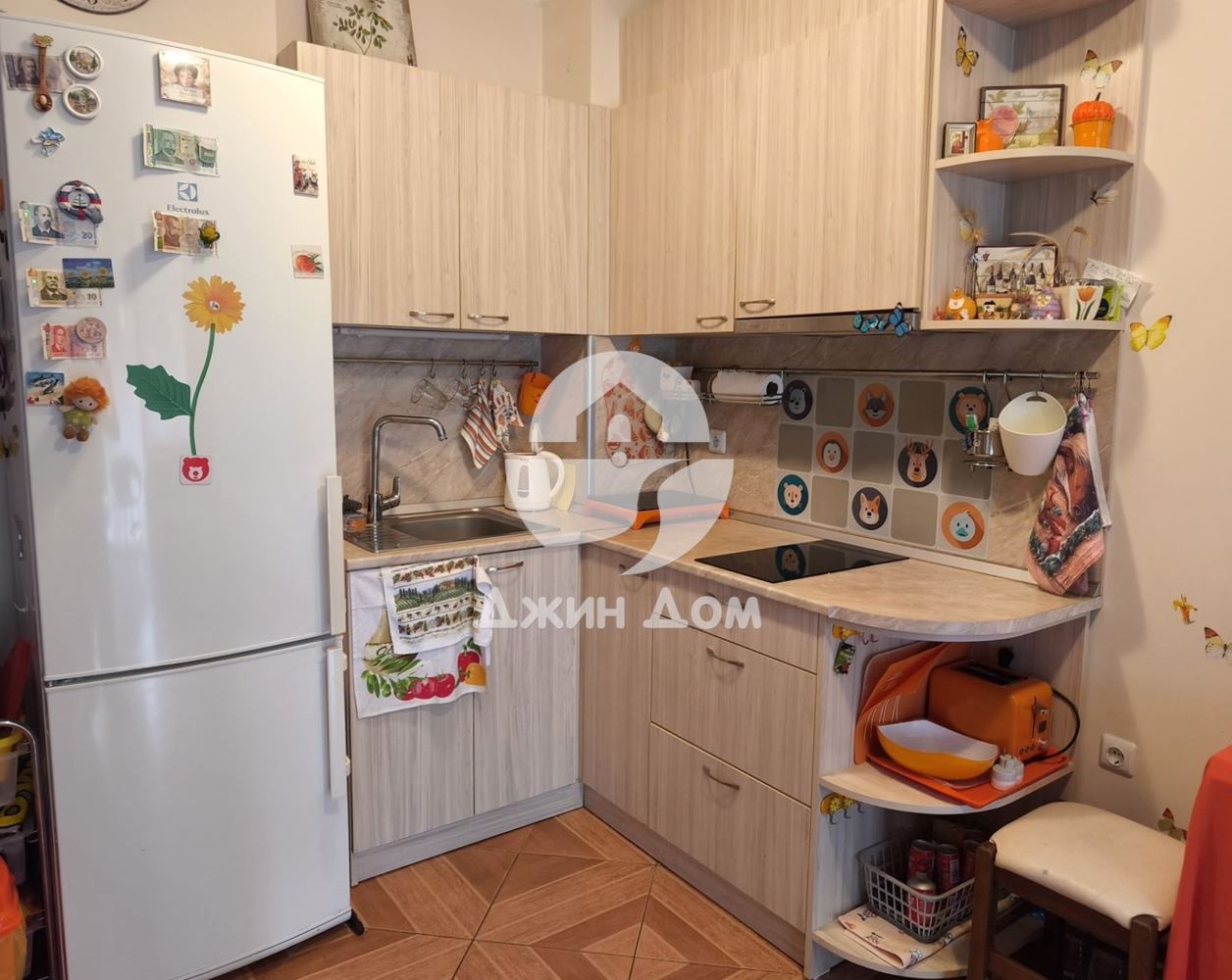 Продава се Двустаен апартамент в Свети Влас - 63 кв.м за 1556 €/кв.м - Снимка #2