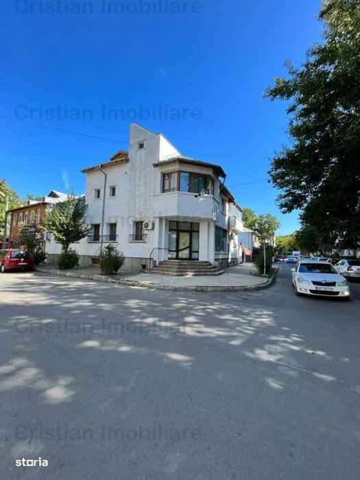 Super Pozitie ! Vila zona Centrala