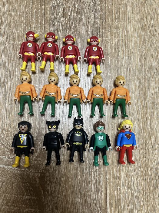 Kinder surprise DC Playmobil