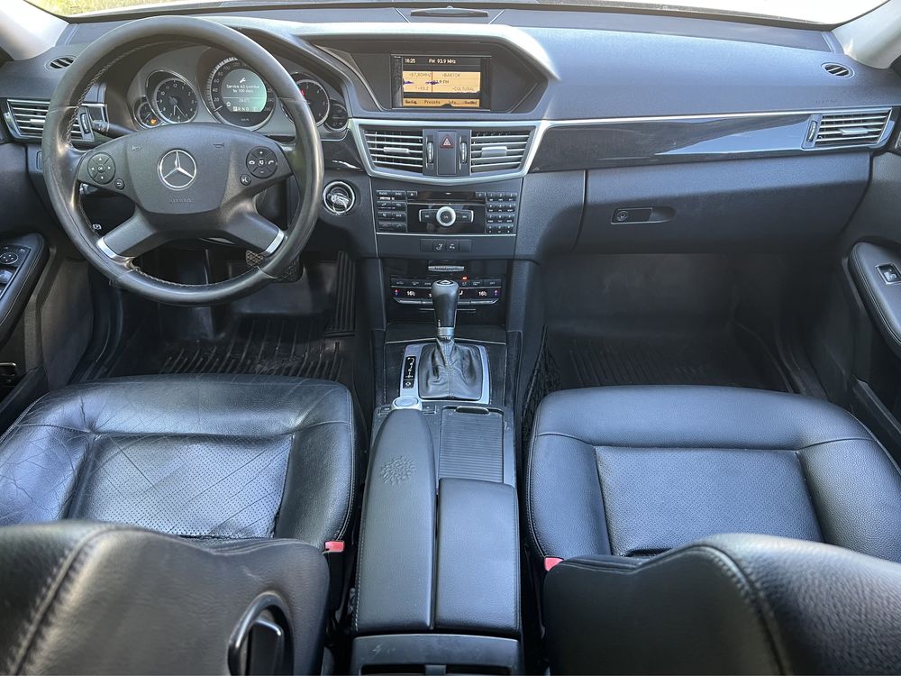 Mercedes E220  2011 Automat