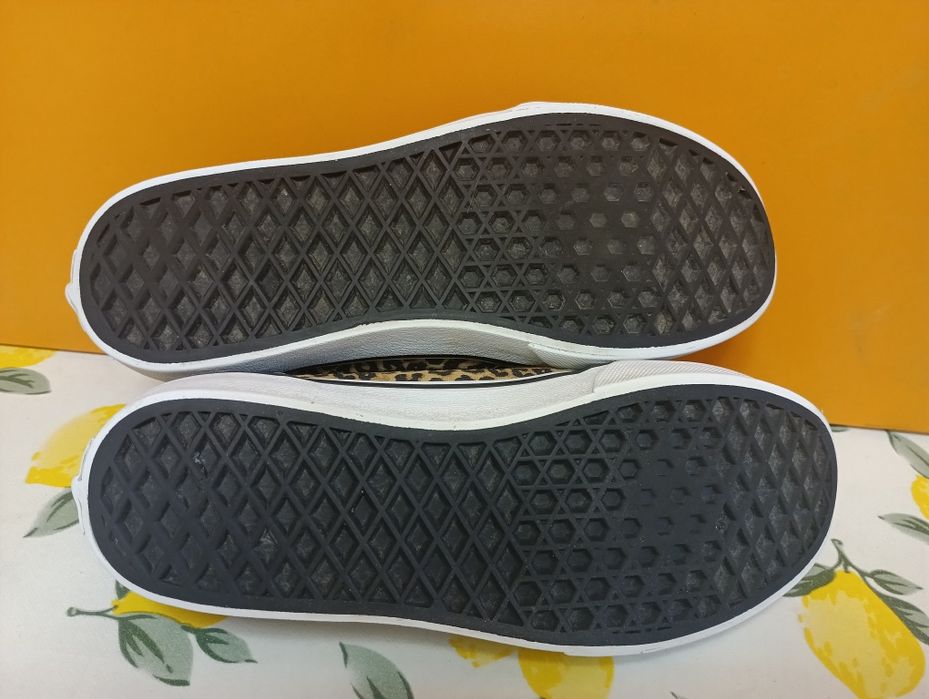 Vans N 37 кожени - 35 лв