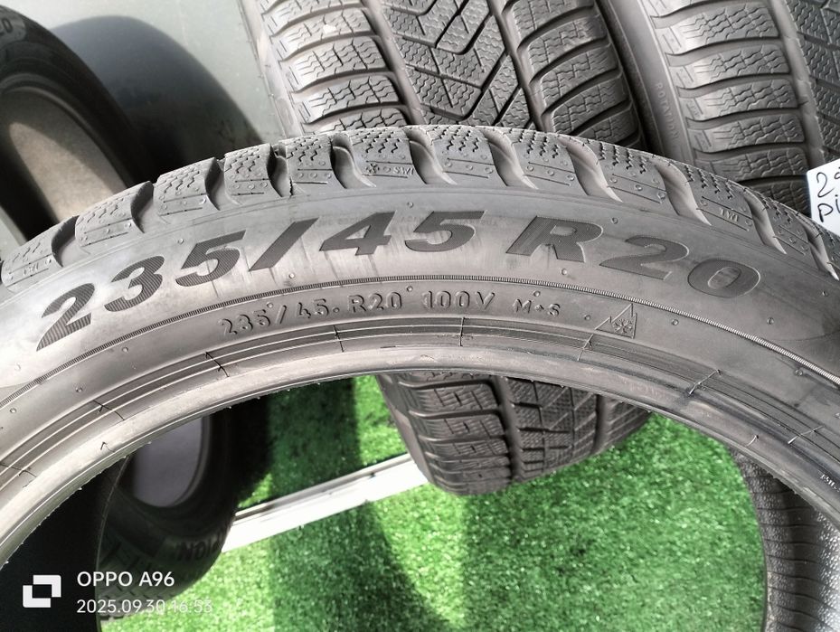 235 45 20 Pirelli, Continental 2024