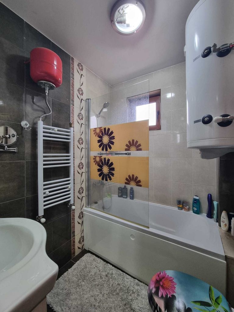 Продава се Къща в с. Гюльовца, Област Бургас - 120 кв.м за 1225 €/кв.м - Снимка #21
