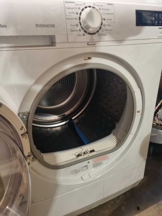 Masina uscat haine masina spalat vase si masina spalat haine