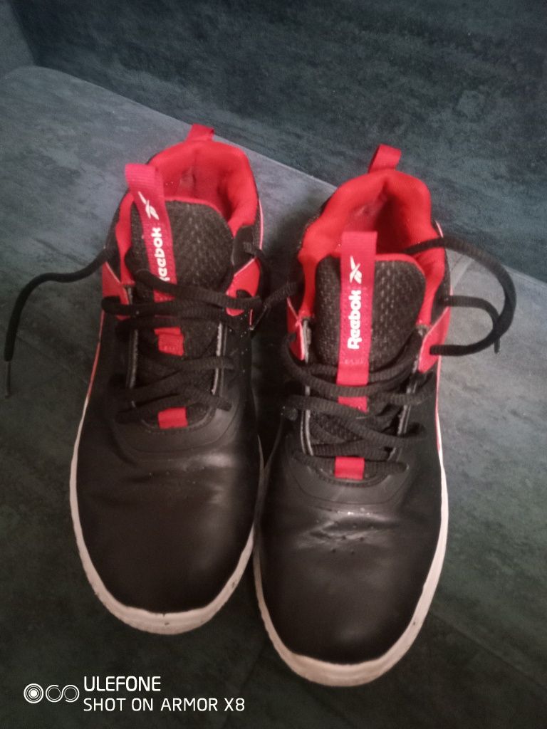 Adidași Reebok mărime 37