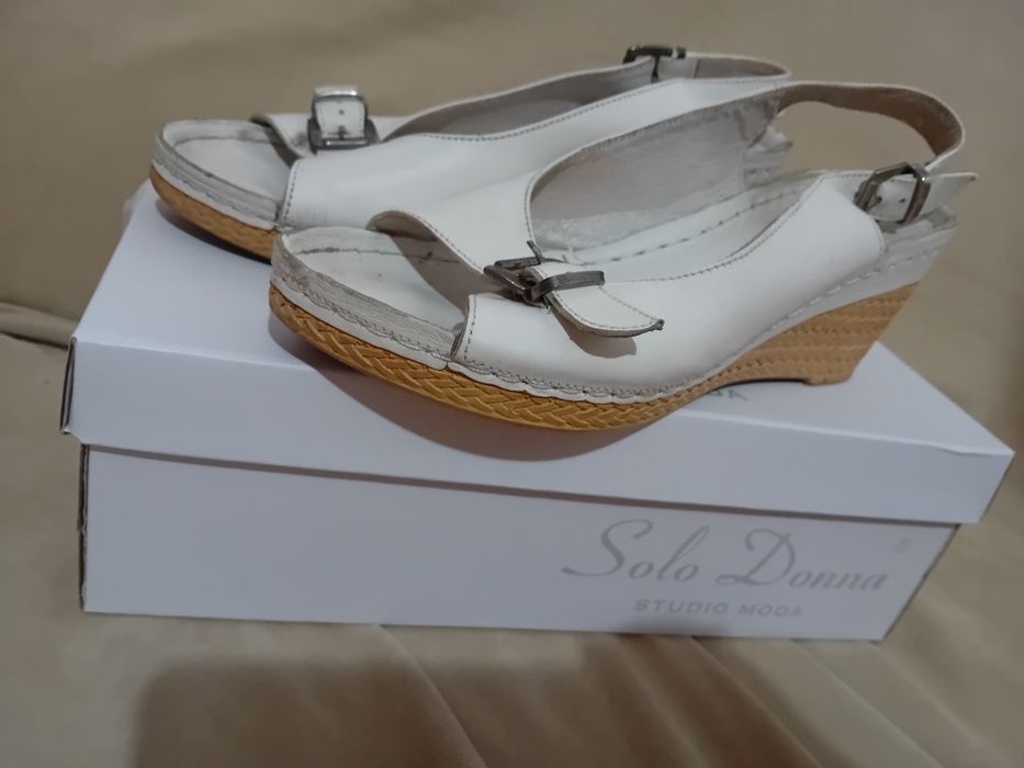 Sandale damă albe, piele, mărimea 37