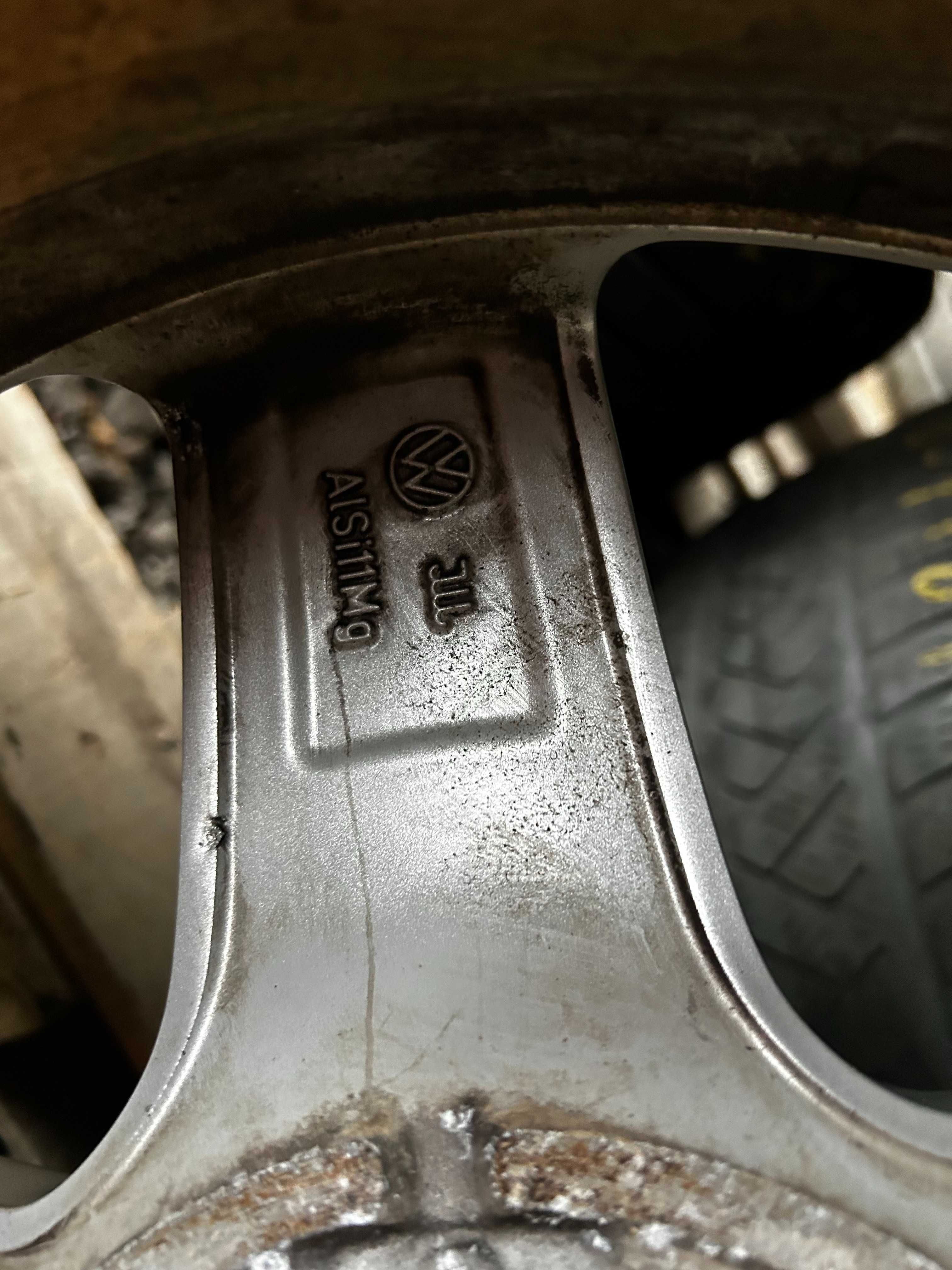 VW 5х112 зимни гуми с джанти Pirelli Sottozero 3 – 215/60 R16
