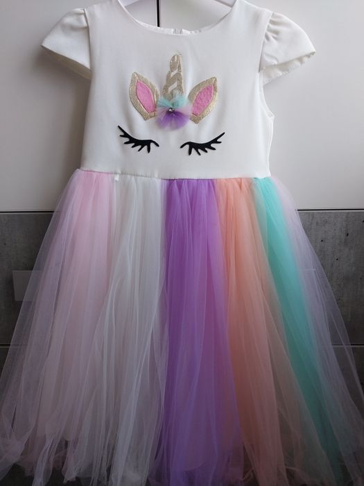 Платья на девочку на  5-6 лет