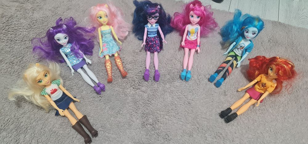 Vând set păpuși Micii Ponei