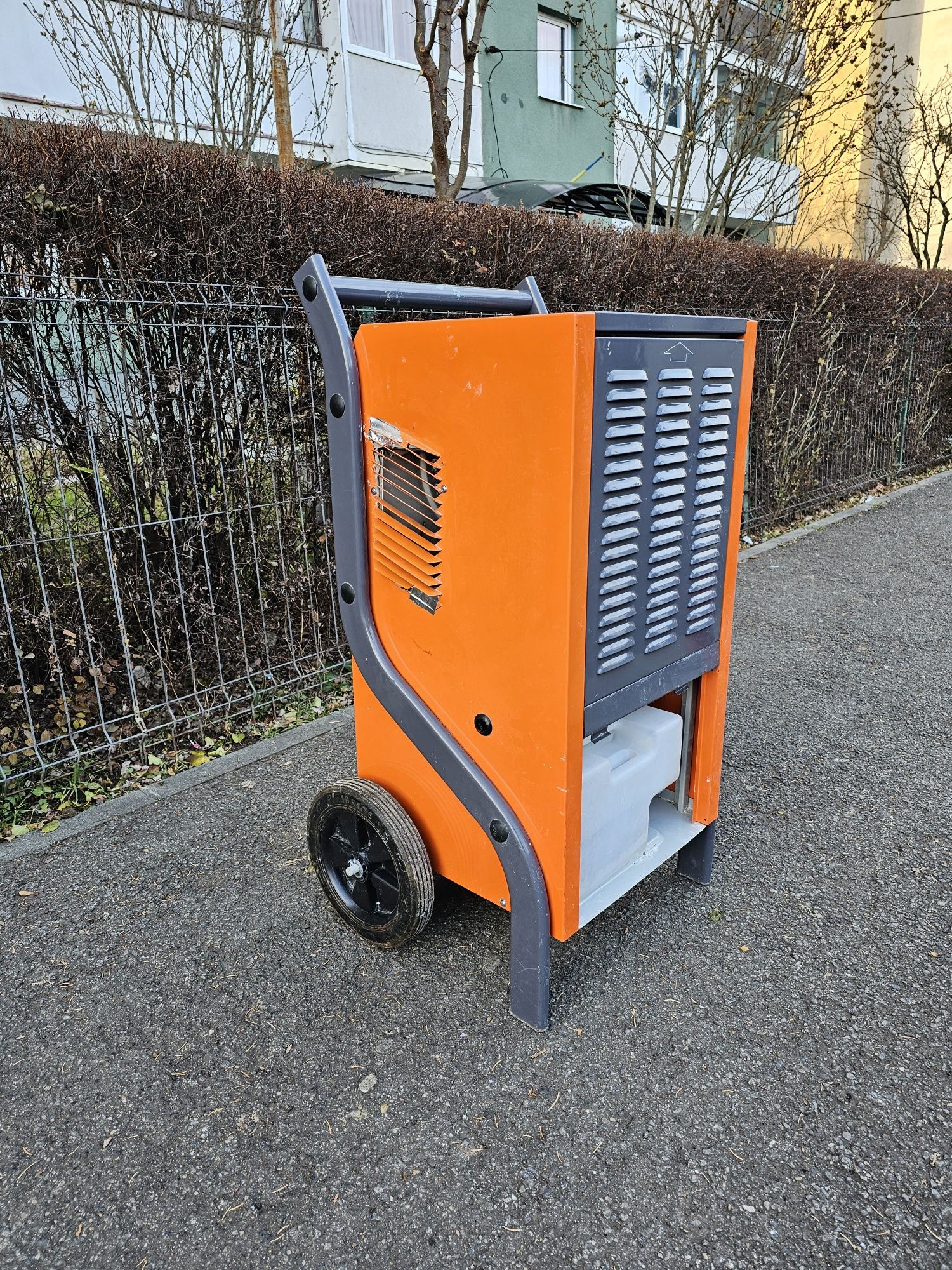 Dezumidificator  disponibil de vanzare-inchiriere