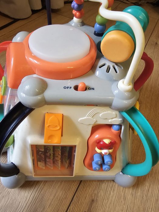 Детски интерактивен куб