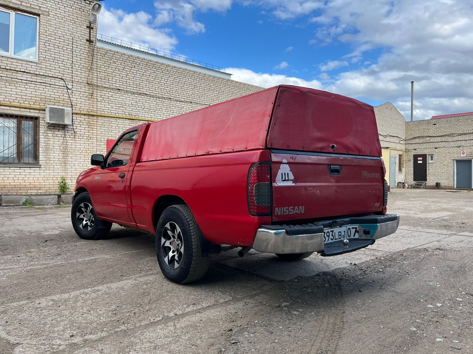 Продам Nissan Frontier