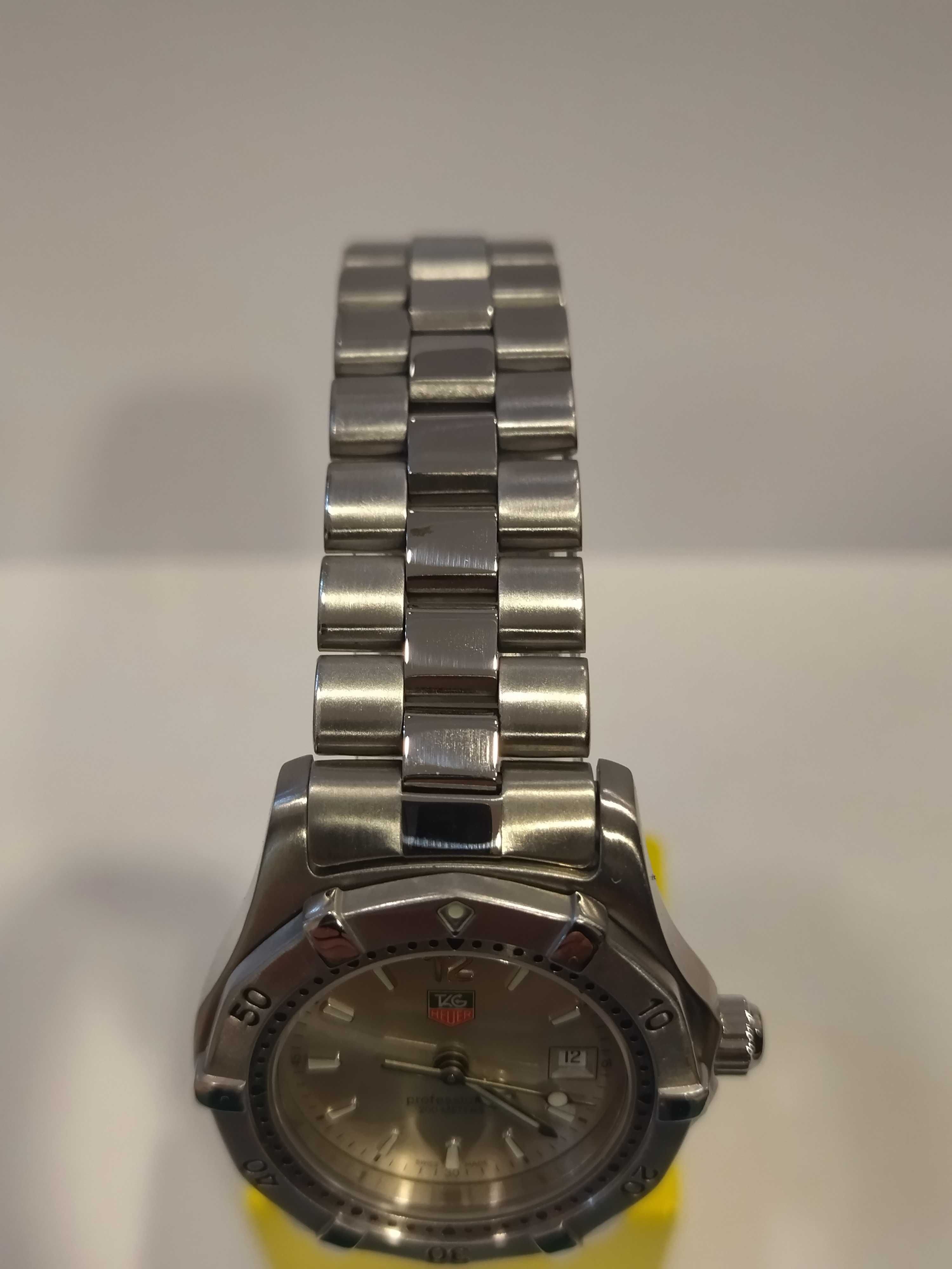 Tag Heuer - Professional - 200 m.