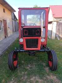 Tractor UTB 445L