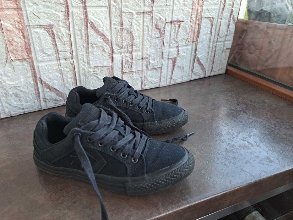детски маратонки,кецове,гуменки,спортни обувки.ном33 Converse-All Star
