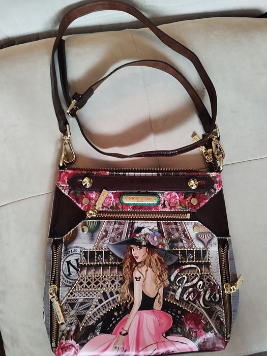 НОВА Nicole lee чанта