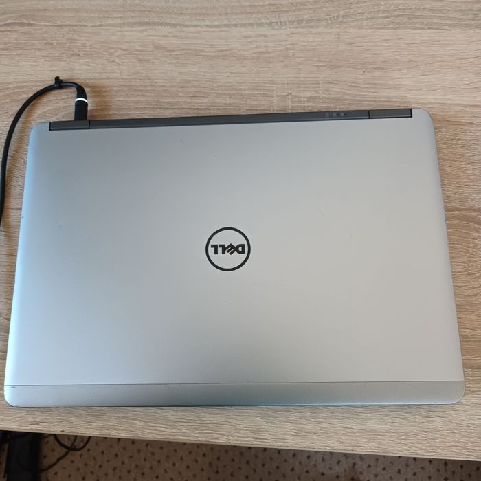 Laptop ultrabook Dell Latitude E7440, i3-4010U ,8 GB ,ssd 128 GB ,14"