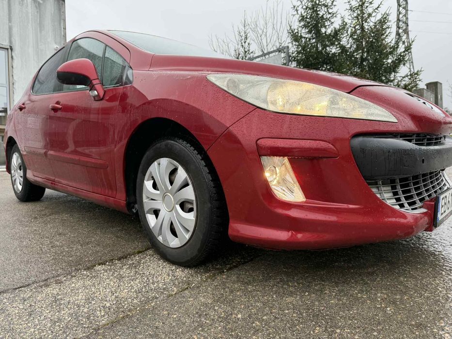 Пежо 308 1.6 Бензин Peugeot 308 1.6 Benzin