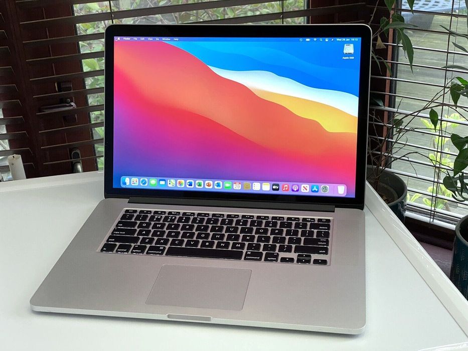 MacBook Pro 15” Retina Late 2013 i7 2.3GHz 16GB RAM 512GB SSD Gt 750M