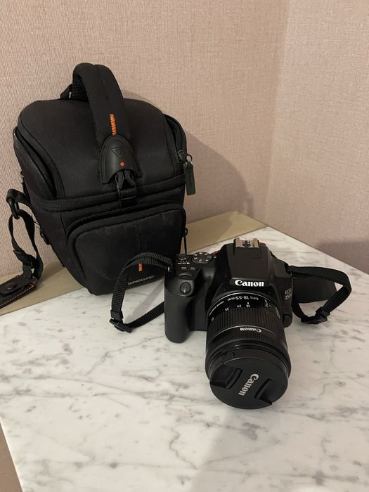 Фотоаппарат Canon eos 250D+ сумка Vanguard